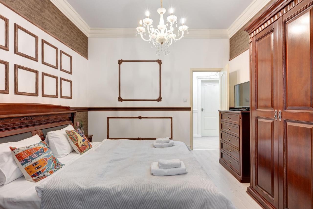Beautiful 2Bedflatcismigiu Lägenhet Bukarest Exteriör bild
